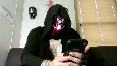 norsirish online show from October 31, 3:02 pm