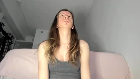 Emily snow online show from February 3, 1:30 am