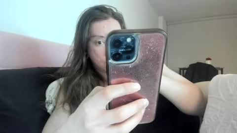 Emily snow online show from February 4, 11:53 pm