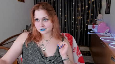 NORA online show from April 10, 7:40 pm