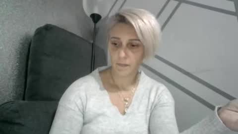 Snapshot of nosmileme chatting on October 18, 6:52 pm nosmileme online show from October 18, 6:52 pm