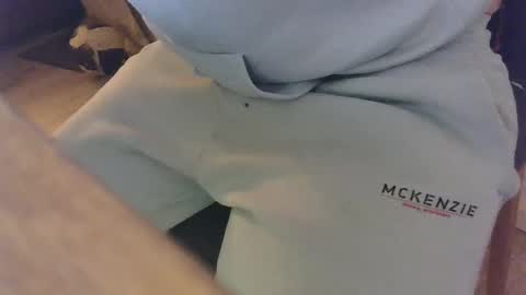 Snapshot of nostrezzzcum chatting on March 4, 2:38 am nostrezzzcum online show from March 4, 2:38 am