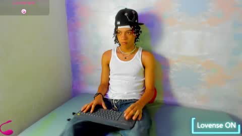 Snapshot of not_hoffman chatting on December 9, 1:02 pm HOFFMAN online show from December 9, 1:02 pm