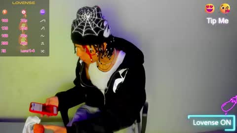 Snapshot of not_hoffman chatting on January 16, 1:04 pm HOFFMAN online show from January 16, 1:04 pm