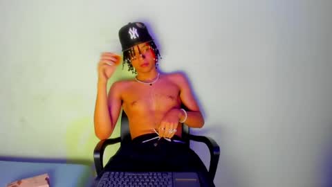 Snapshot of not_hoffman chatting on January 17, 1:13 pm HOFFMAN online show from January 17, 1:13 pm