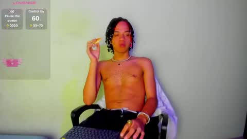 Snapshot of not_hoffman chatting on January 20, 1:21 pm HOFFMAN online show from January 20, 1:21 pm