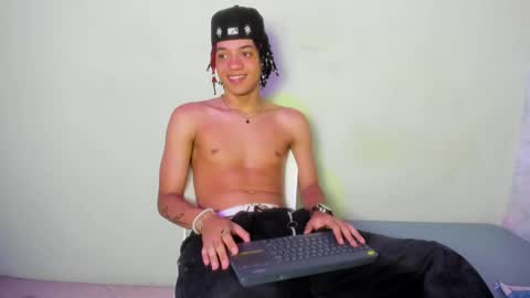 Snapshot of not_hoffman chatting on February 10, 1:22 pm HOFFMAN online show from February 10, 1:22 pm