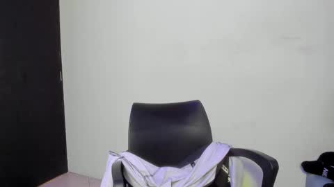 Snapshot of not_hoffman chatting on February 28, 2:09 pm HOFFMAN online show from February 28, 2:09 pm