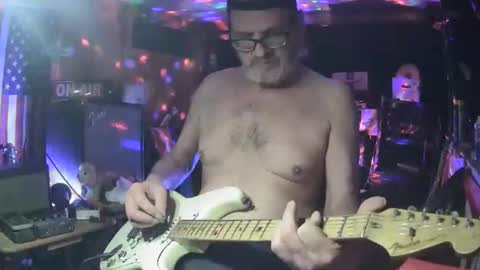 notflamingfart online show from November 30, 3:54 am