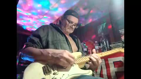 notflamingfart online show from December 17, 3:12 am