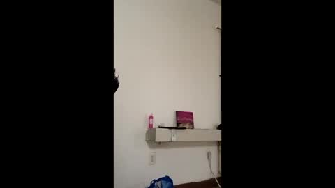 Snapshot of notmedesigned chatting on March 17, 9:34 am notmedesigned online show from March 17, 9:34 am