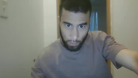 Snapshot of notmedesigned chatting on April 4, 1:59 am notmedesigned online show from April 4, 1:59 am