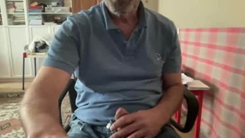 noux69 online show from May 4, 3:19 pm