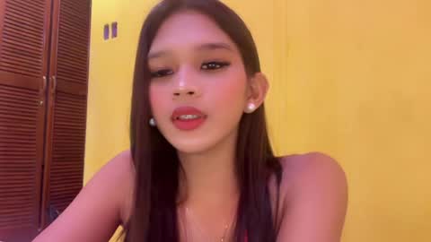 Snapshot of nova_licious chatting on May 28, 5:10 pm nova_licious online show from May 28, 5:10 pm