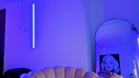 Nova Salvatore online show from March 18, 1:31 am