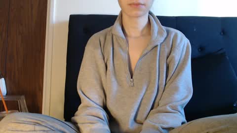 Snapshot of novafrey chatting on January 3, 4:59 pm Olivia online show from January 3, 4:59 pm