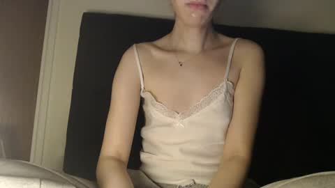 Snapshot of novafrey chatting on January 14, 4:47 am Olivia online show from January 14, 4:47 am