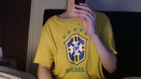 Snapshot of novafrey chatting on January 29, 11:04 pm Olivia online show from January 29, 11:04 pm