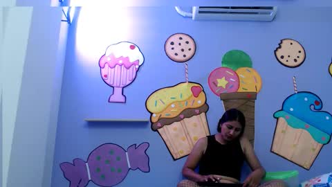 Snapshot of novahot98 chatting on December 19, 7:43 pm nova online show from December 19, 7:43 pm