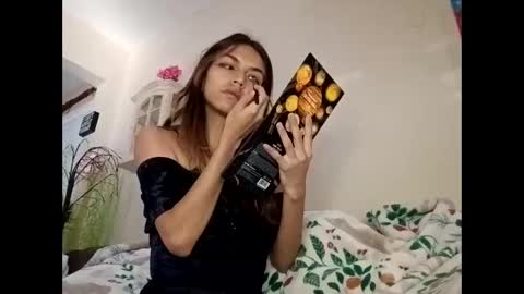 Snapshot of novalovelle chatting on November 30, 6:01 pm novalovelle online show from November 30, 6:01 pm