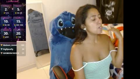 Snapshot of novaperotti chatting on March 25, 11:22 pm novaperotti online show from March 25, 11:22 pm