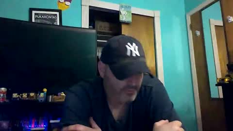 Snapshot of novatron6996 chatting on January 31, 12:39 am novatron6996 online show from January 31, 12:39 am