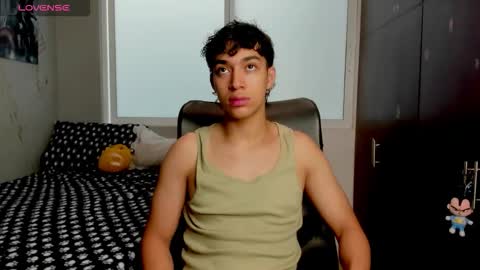 Snapshot of noxx_stark chatting on January 16, 5:50 pm Noxx online show from January 16, 5:50 pm