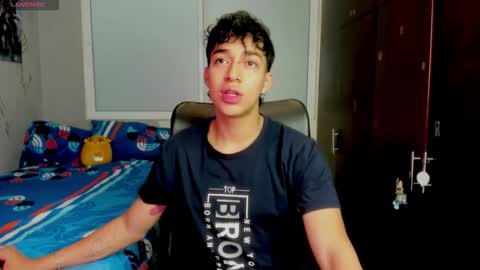 Snapshot of noxx_stark chatting on February 8, 9:29 pm Noxx online show from February 8, 9:29 pm