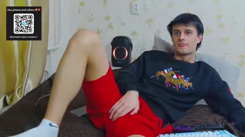 Snapshot of nuar_x chatting on March 3, 5:19 pm Nuar X online show from March 3, 5:19 pm