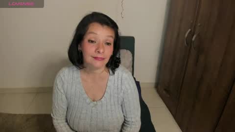 nuit_rose online show from April 4, 12:09 am