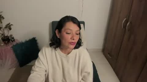 nuit_rose online show from June 28, 1:11 am