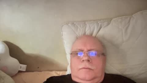 nukiss online show from November 26, 10:38 am