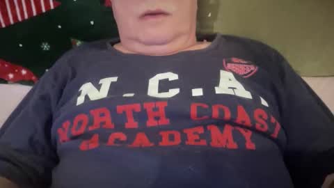 nukiss online show from January 7, 8:44 pm