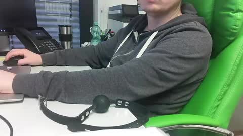 Snapshot of numlove chatting on June 12, 8:35 am Slave for Mistress and Master online show from June 12, 8:35 am