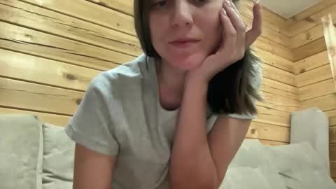 Ema online show from October 5, 4:27 pm