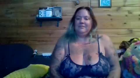 Snapshot of nutmegmatee chatting on November 20, 2:45 am nutmegmatee online show from November 20, 2:45 am
