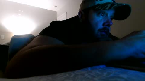 Snapshot of nuttincowboy727272 chatting on February 18, 2:40 am nuttincowboy727272 online show from February 18, 2:40 am