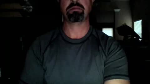 nvrenuff1979 online show from December 3, 12:36 pm