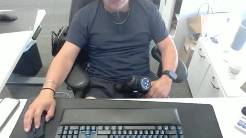 Snapshot of nxnw6767 chatting on May 15, 3:08 pm nxnw6767 online show from May 15, 3:08 pm