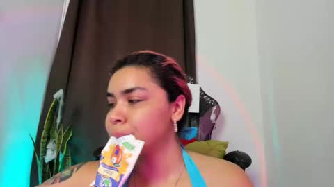 Nia online show from November 19, 10:37 am