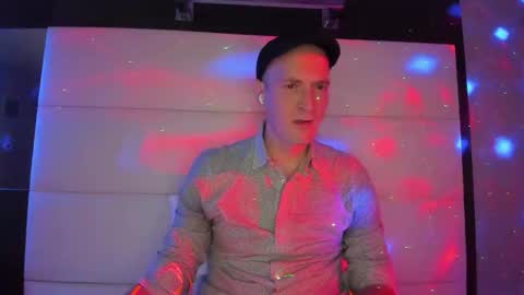 HudsonValleyNYfun online show from December 17, 8:26 pm