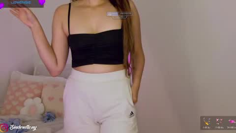 Snapshot of nylaahhh chatting on May 1, 1:16 pm Nylaah online show from May 1, 1:16 pm