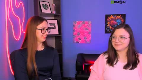 Snapshot of nymiraa chatting on April 22, 3:35 pm Mira online show from April 22, 3:35 pm