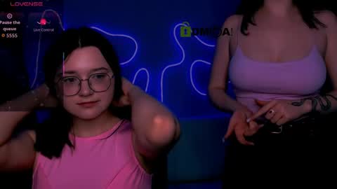 Snapshot of nymiraa chatting on May 15, 7:43 pm Mira online show from May 15, 7:43 pm