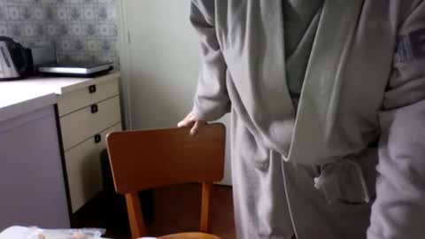 nymouf online show from March 3, 12:00 pm