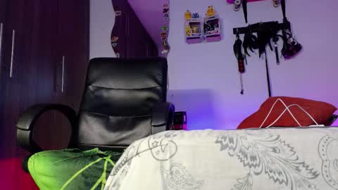 David and Steven Independents online show from March 1, 4:42 pm