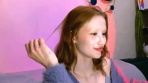 nyra_thira online show from May 29, 11:14 pm