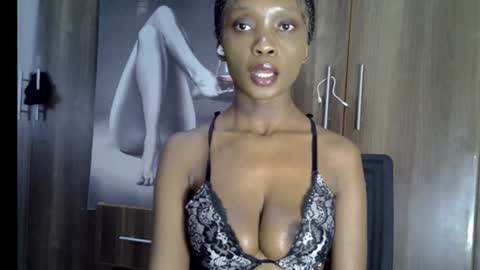 nyverra online show from July 14, 10:32 am