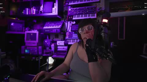 Snapshot of nyxraven chatting on March 1, 11:39 am NyxRaven online show from March 1, 11:39 am