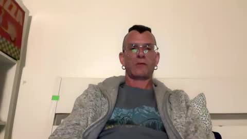 Jonathan Deep online show from April 5, 2:20 am